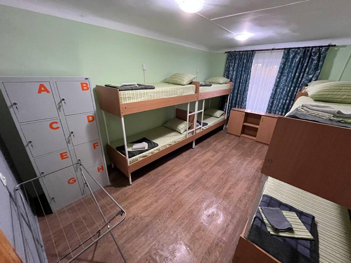 Fox Hostel キエフ エクステリア 写真