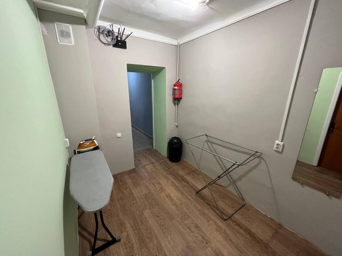 Fox Hostel キエフ エクステリア 写真